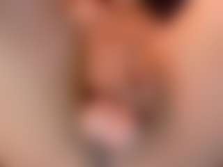 Live cam show with Eka-Urda - Amateur MILF on WildCum