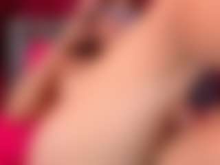Live cam show with Eka-Urda - Mature on Camming Site