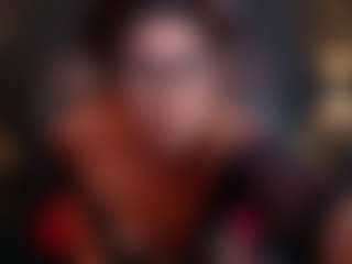Live cam show with Eka-Urda - Middle Aged on Cam Slut