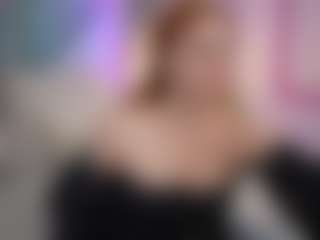 Live cam show with LovelyyBell - Thin on SinfulBabes
