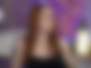 Live cam show with LovelyyBell - Thin on Milfs Live
