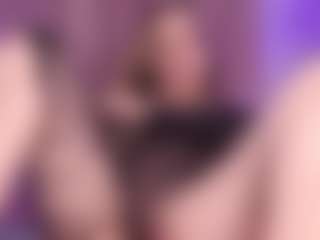 Live cam show with MeliissaAdams - Anal MILF on Camsoda