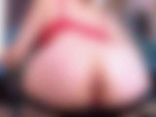 Live cam show with MeliissaAdams - Blonde Hair MILF on Camsoda
