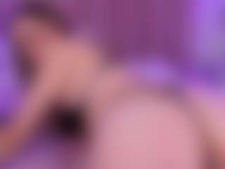 Live cam show with MeliissaAdams - New Brown Eyes on Livezox