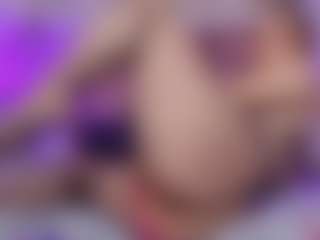 Live cam show with MeliissaAdams - Anal Toys on 1on1-livenow