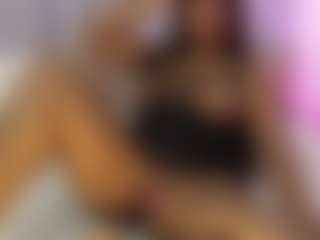 Live cam show with rouxe-lee - Ebony on madthumbs | colombia