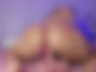 Live cam show with Sasha-Rivers - Fuck Machine on Camsoda