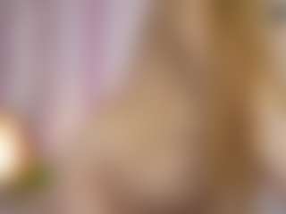 Live cam show with SilverrMoon - Spanking on x69.live