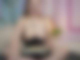 SilverrMoon's Live Sex Cam Show