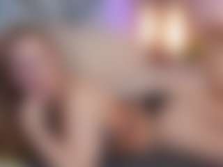 Live cam show with SilverrMoon - Full Nudity on slutload