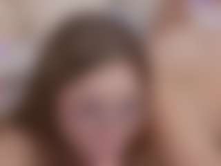 SilverrMoon's Live Sex Cam Show