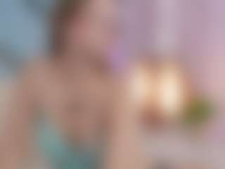 Live cam show with SilverrMoon - Vr on livesuperchat.net