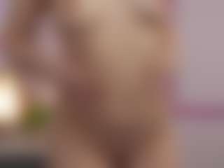 SilverrMoon's Live Sex Cam Show