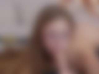 Live cam show with SilverrMoon - Petite on Camsoda