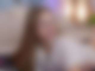 Live cam show with SilverrMoon - Petite on Camsoda
