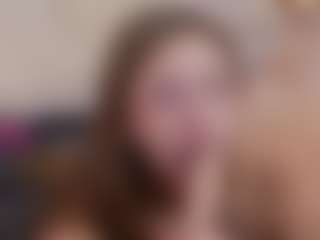 Live cam show with SilverrMoon - Fingering on Camsoda