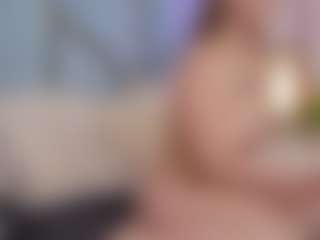 Live cam show with SilverrMoon - Lush Blonde Hair on crypto-cams