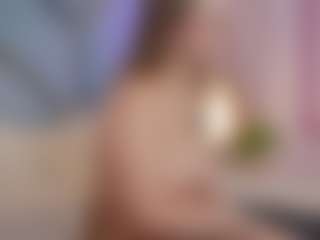 Live cam show with SilverrMoon - Striptease on Milfs Live