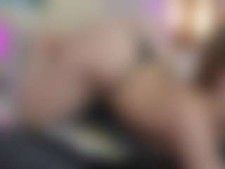 SilverrMoon's Live Sex Cam Show
