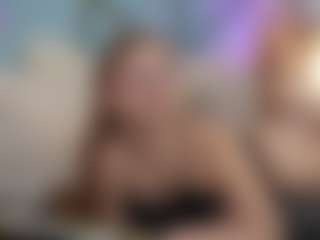 Live cam show with SilverrMoon - Blonde Hair Petite on Soda Cam