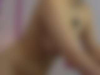 SilverrMoon's Live Sex Cam Show