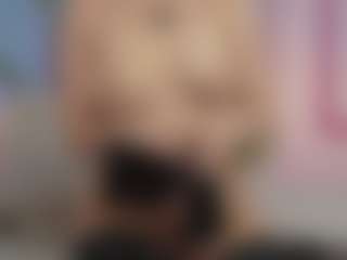 SilverrMoon's Live Sex Cam Show