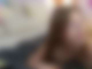 Live cam show with SilverrMoon - Spank on MyBangCams