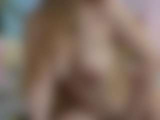 SilverrMoon's Live Sex Cam Show
