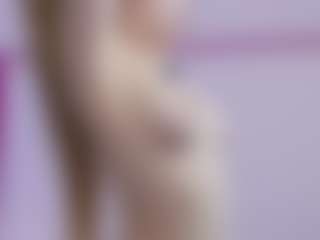 Live cam show with SilverrMoon - Foot Fetish Brown Hair on mypornchat.com