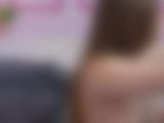 Live cam show with SilverrMoon - Striptease on makecum.org