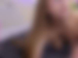 SilverrMoon's Live Sex Cam Show