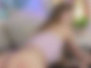 SilverrMoon's Live Sex Cam Show