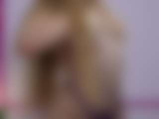 SilverrMoon's Live Sex Cam Show