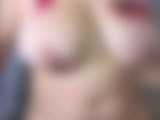 Live cam show with AMBARSEXYTITS - Foot Fetish on Milfs Live