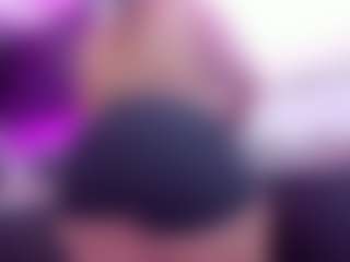 Emma-evaa's Live Sex Cam Show