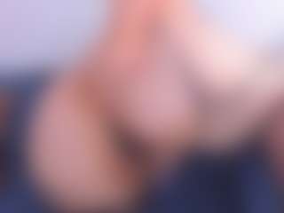 Emma-evaa's Live Sex Cam Show