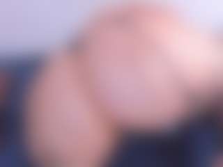 Emma-evaa's Live Sex Cam Show