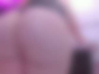 Live cam show with Emma-evaa - Green Eyes on Sex Cam Show
