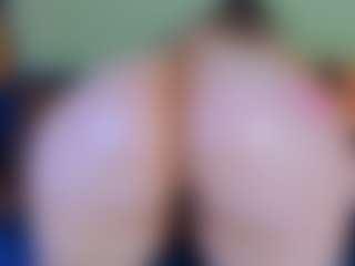 Emma-evaa's Live Sex Cam Show