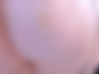 Emma-evaa's Live Sex Cam Show