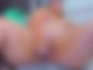 Emma-evaa's Live Sex Cam Show
