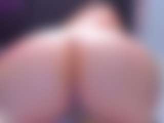 Live cam show with Emma-evaa - BBW Young Adult on Chatstar