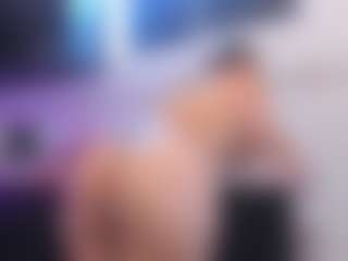 Emma-evaa's Live Sex Cam Show