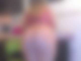 Live cam show with Emma-evaa - Ass Clapping on Camming Site