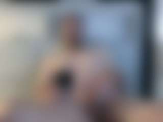 erictwood9's Live Sex Cam Show