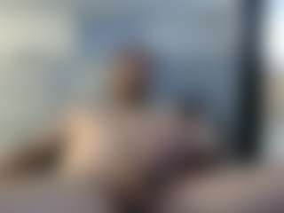 Live cam show with erictwood9 - Daddy on Hubzter Live