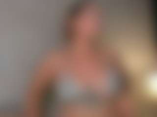 Live cam show with HannaVasquez - Naked on Soda Cam