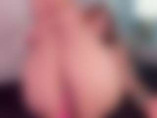 Live cam show with HannaVasquez - Blonde Hair on Camsoda