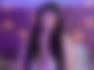 innocenthazel's Live Sex Cam Show