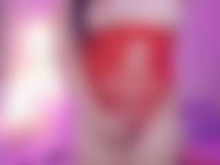 innocenthazel's Live Sex Cam Show